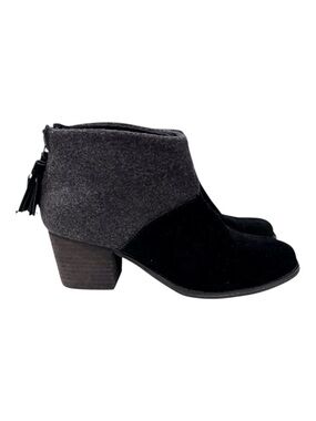 Toms Lacy Ankle Boots Black Suede and Grey Wool Tassle Zipper Size 7.5